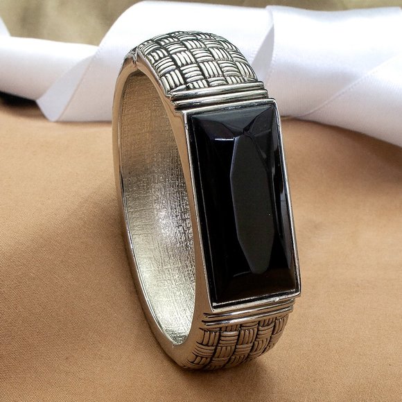 Stylish Bangle Bracelet, Vintage Unisex Metal Bracelet with Black Stone - Picture 1 of 7